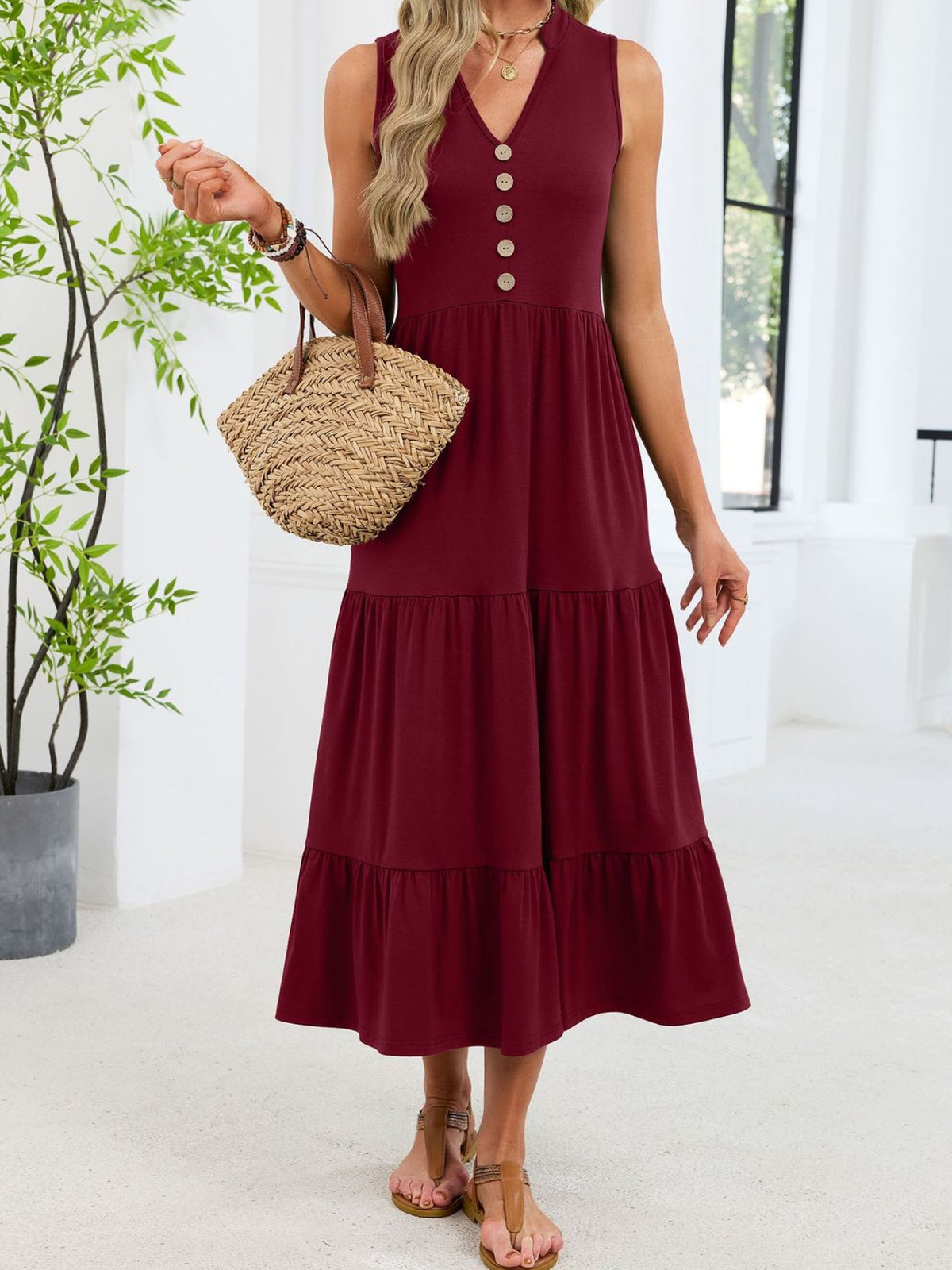 Sleeveless Notched Tiered Midi Dress (15)