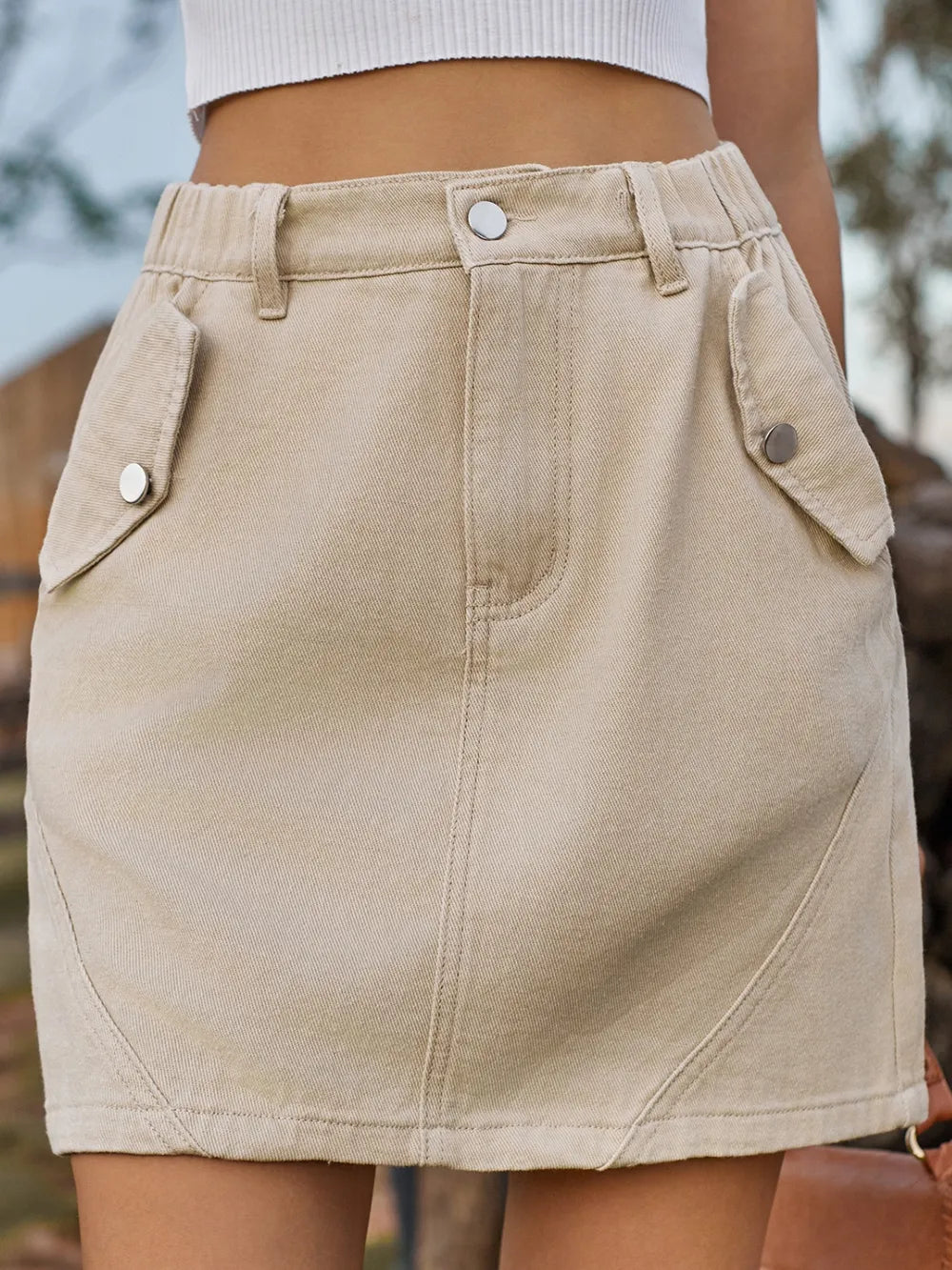 Pocketed Buttoned Mini Denim Skirt (4)