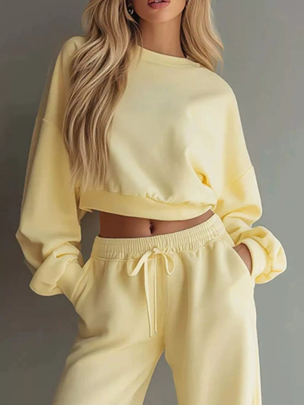 Round Neck Cropped Sweatshirt Wide-leg Pants (2)