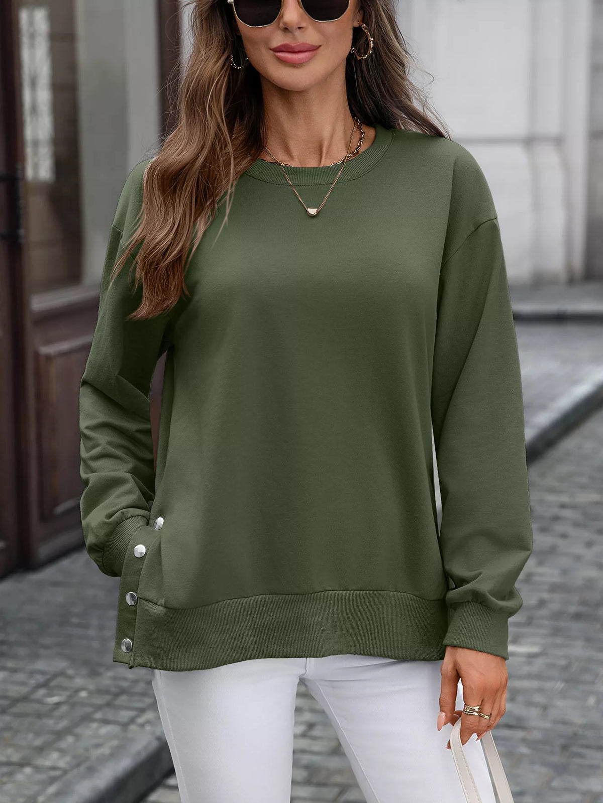 Side Snap Round Neck Sweatshirt (21)