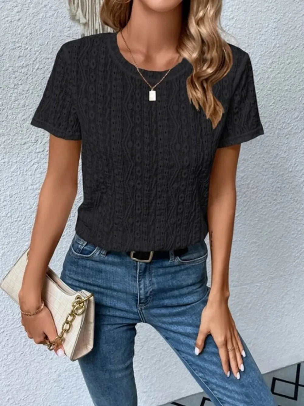 Eyelet Round Neck Short Sleeve T-shirt (6)