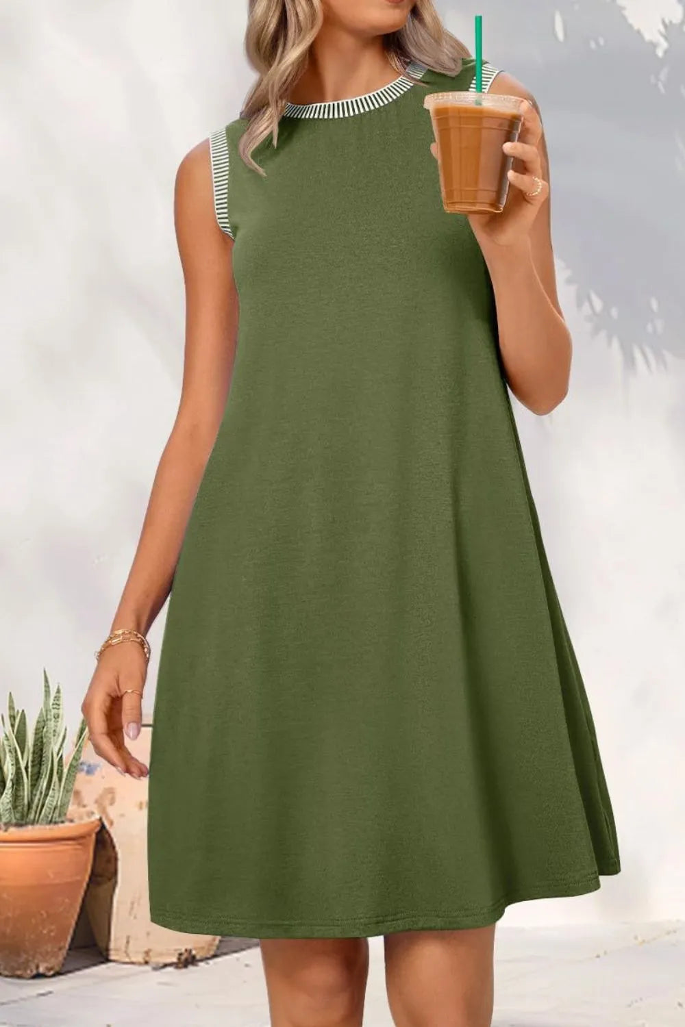 Round Neck Sleeveless Mini Tank Dress (5)