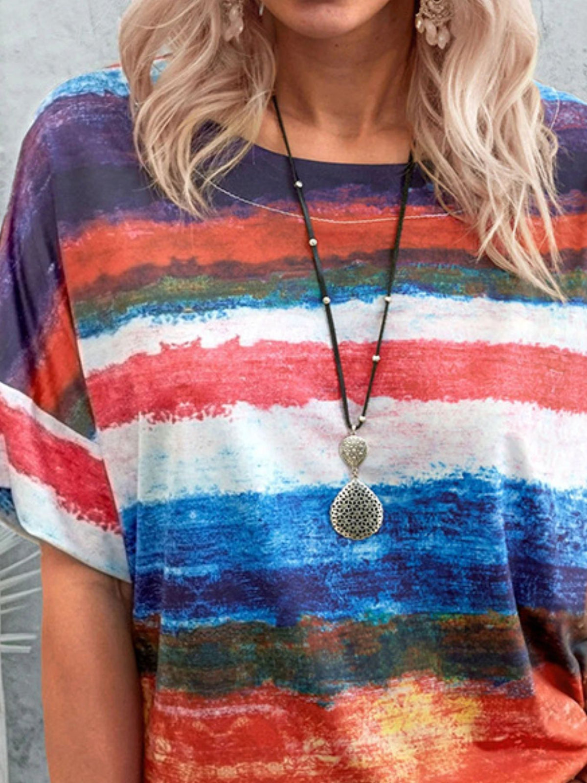 Contrast Round Neck Casual T-shirt (8)