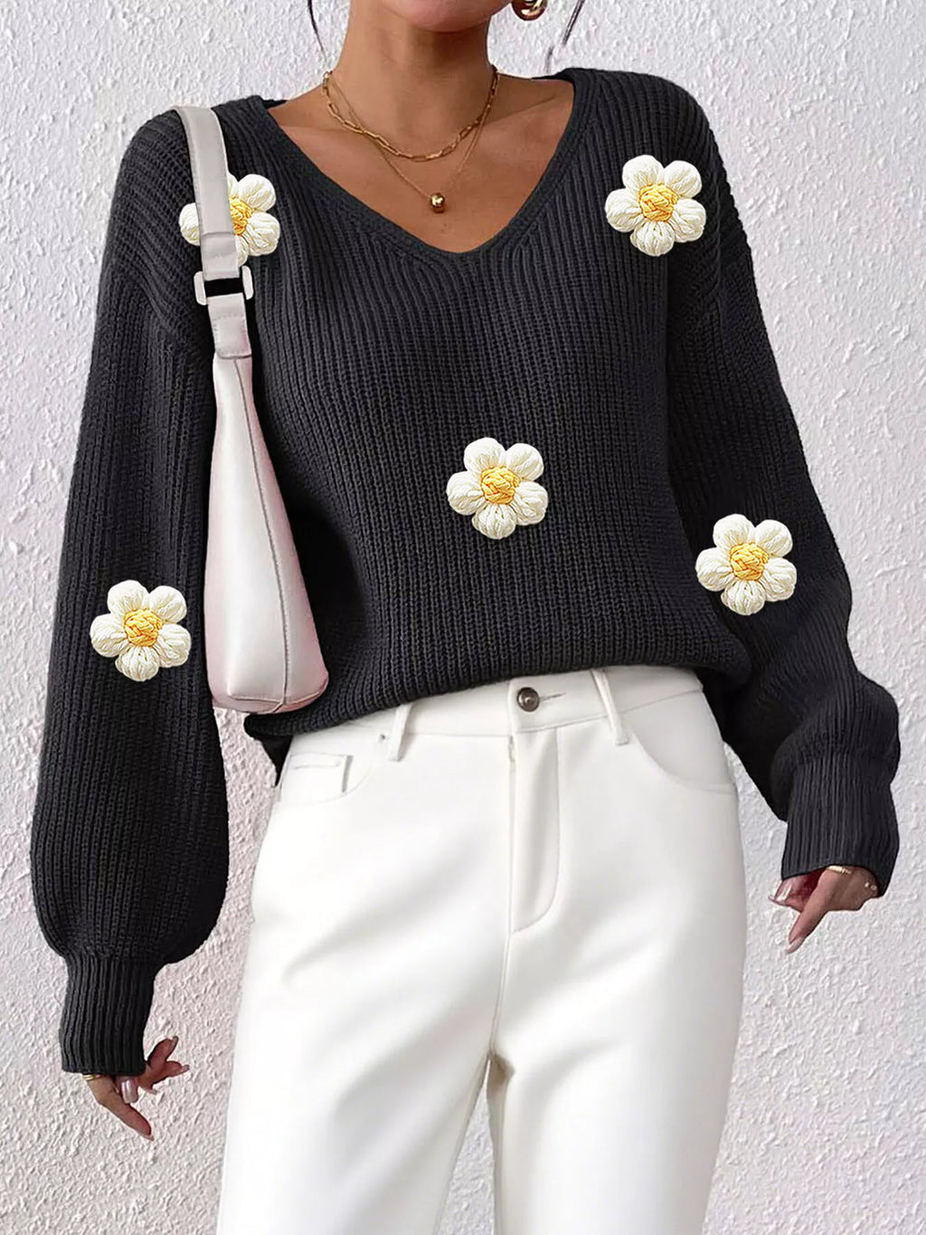 Floral Applique V-neck Sweater (8)