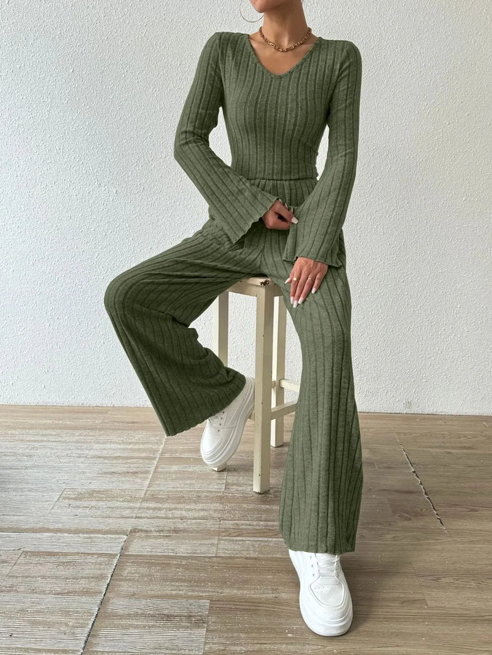 Ribbed V-neck Long Sleeve Top Pocketed Pants Set (8)