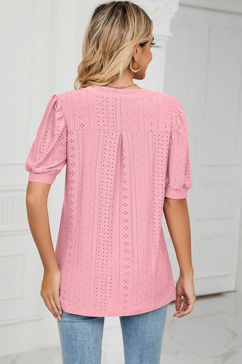 Eyelet Notched Short Sleeve T-shirt (18)