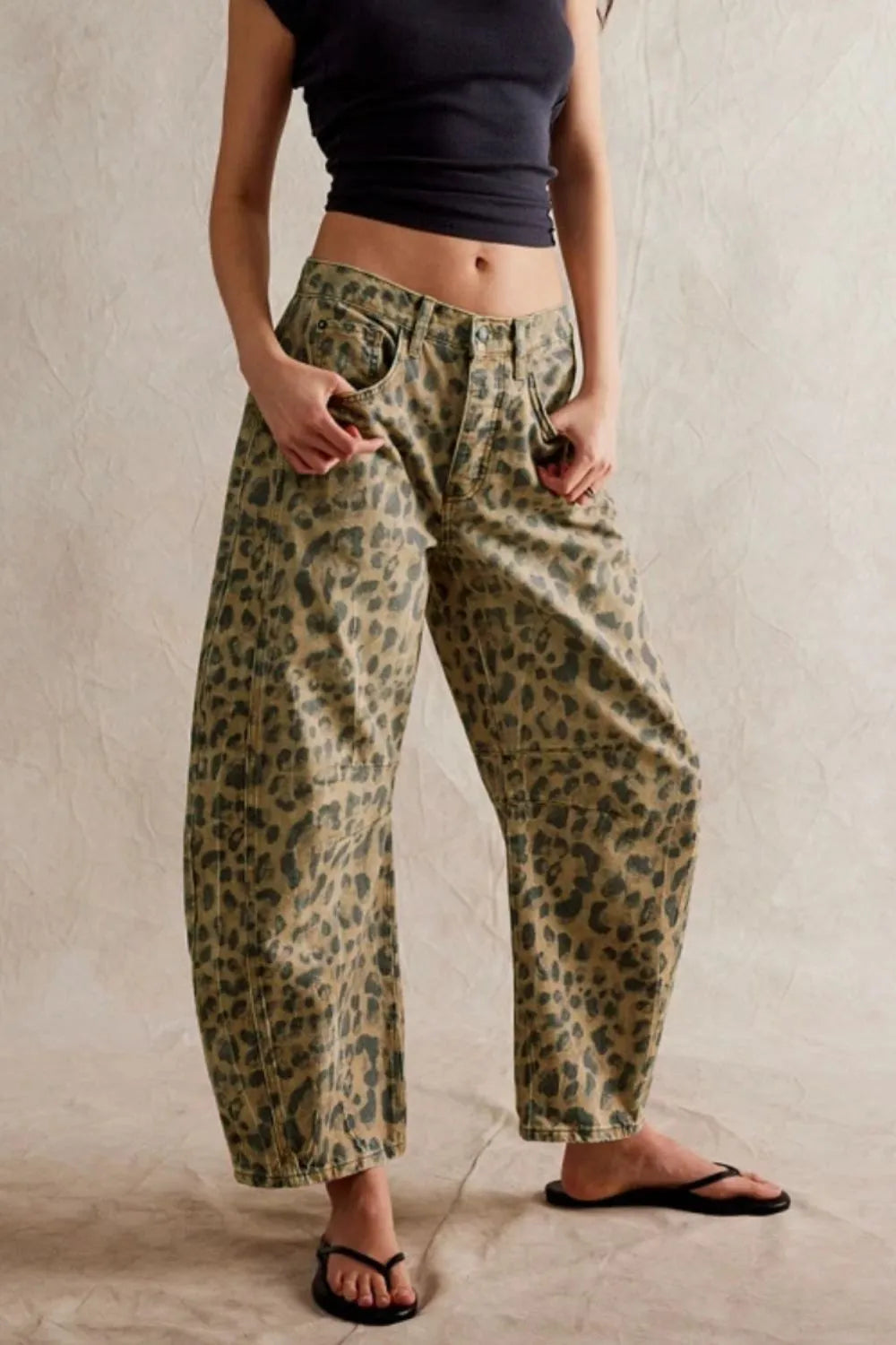 Wide Leg Jeans Pockets (21)