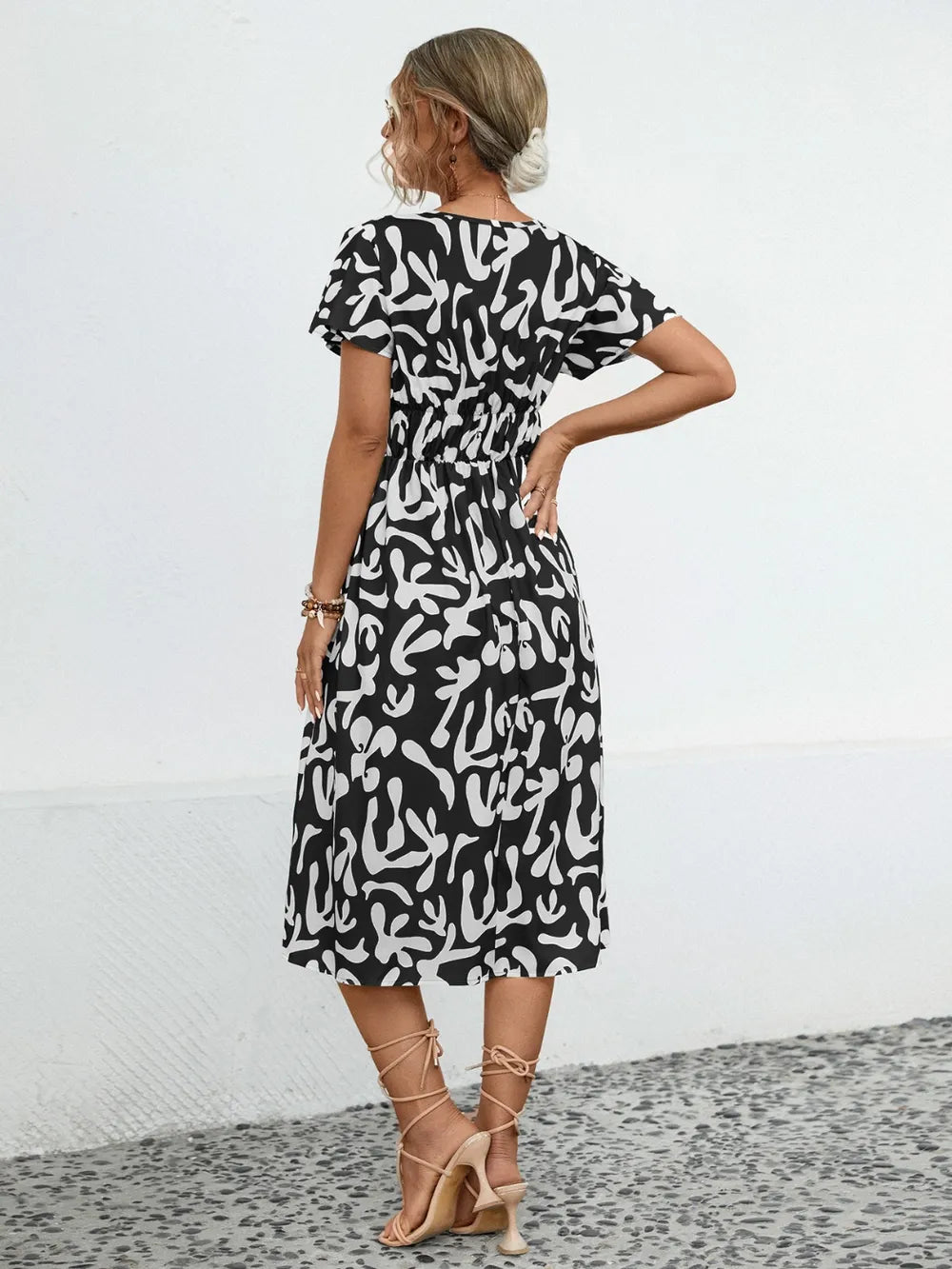 Printed V-neck Short Sleeve Dress (2)
