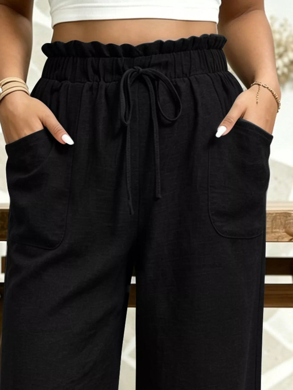 High-waisted Drawstring Capris (5)