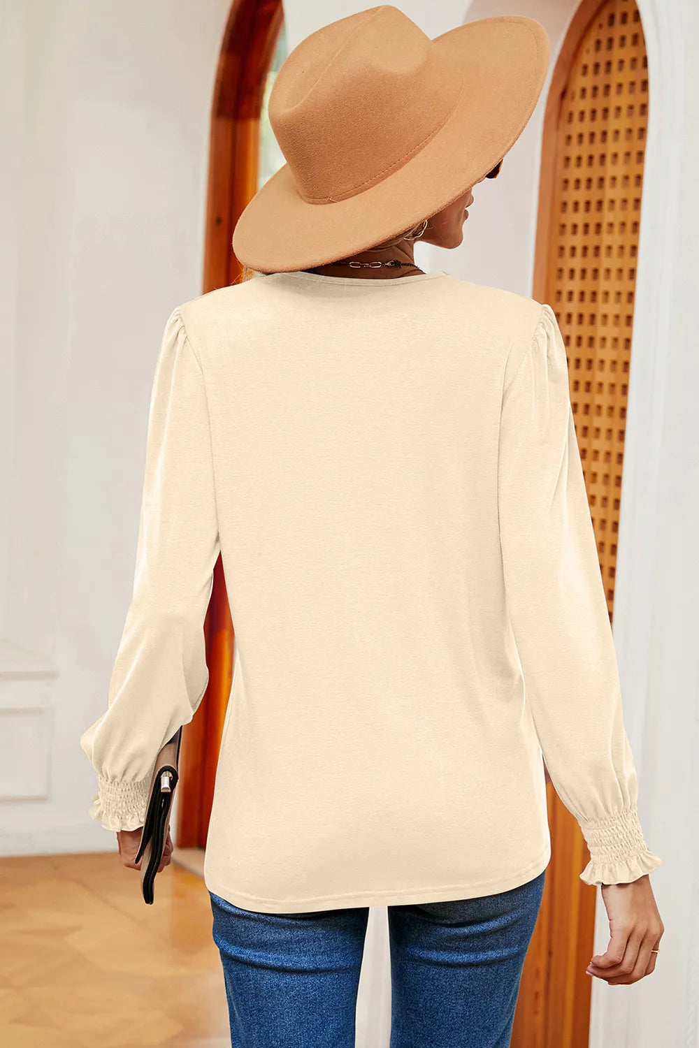 V-neck Long Sleeve T-shirt (24)