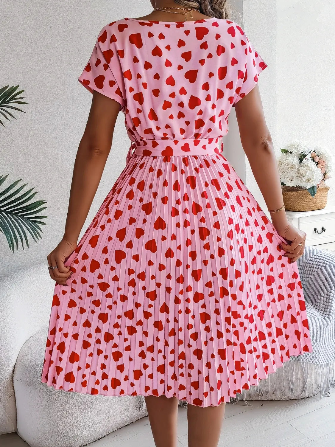 Heart Print Short Sleeve Tie Waist Dress (2)