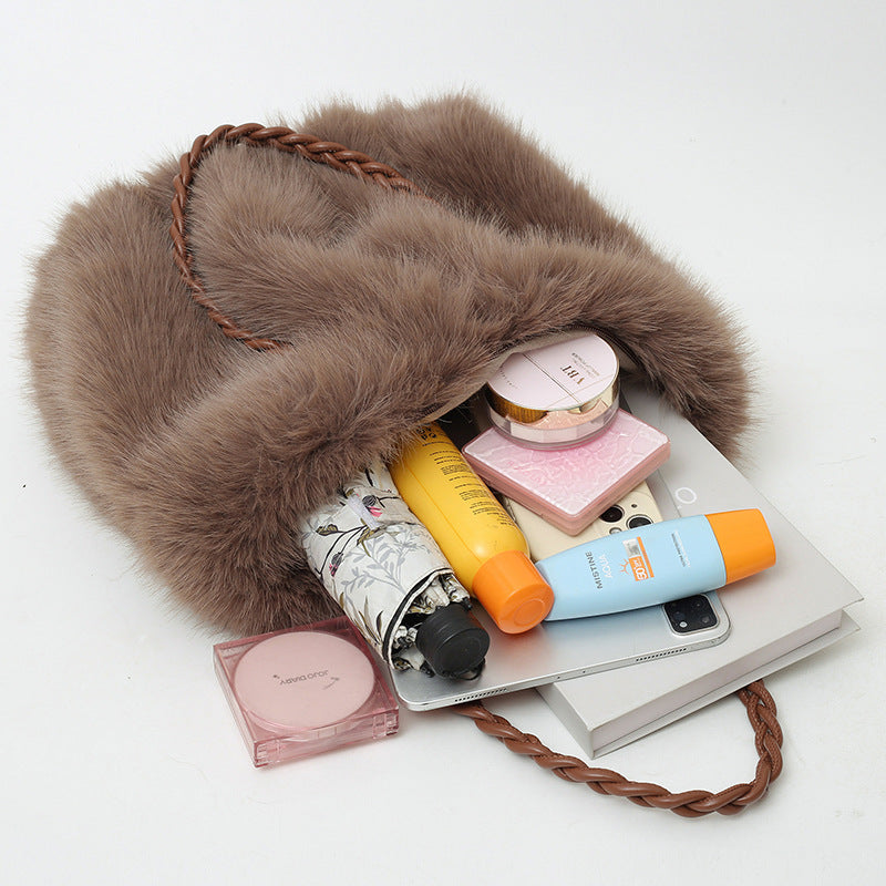 Plush High-end Pleated Faux Fox Fur Shoulder Bag photo 5