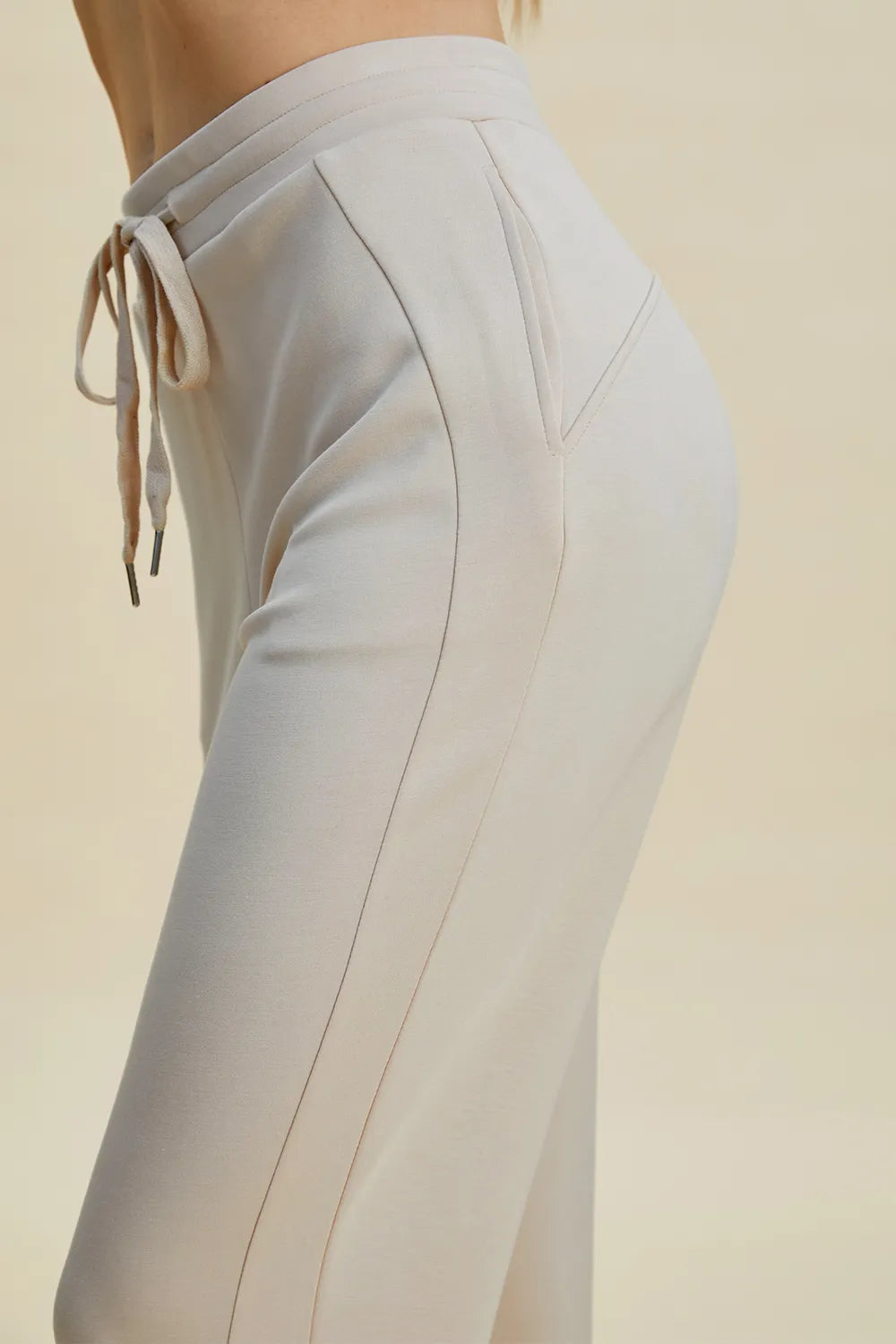 Full Size Air Scuba Drawstring High Waist Cropped Pants (9)