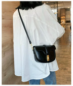 Retro Shoulder Bag photo 2
