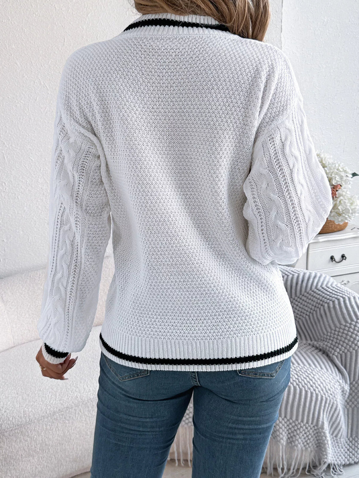 Cable Knit V-neck Long Sleeve Sweater (14)