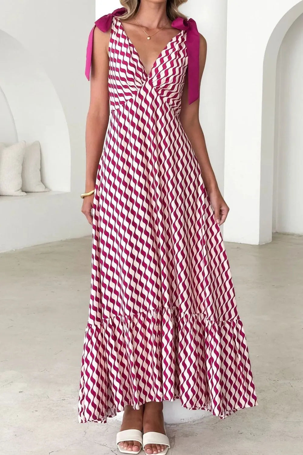 Printed V-neck Tie Shoulder Midi Cami Dress (6)