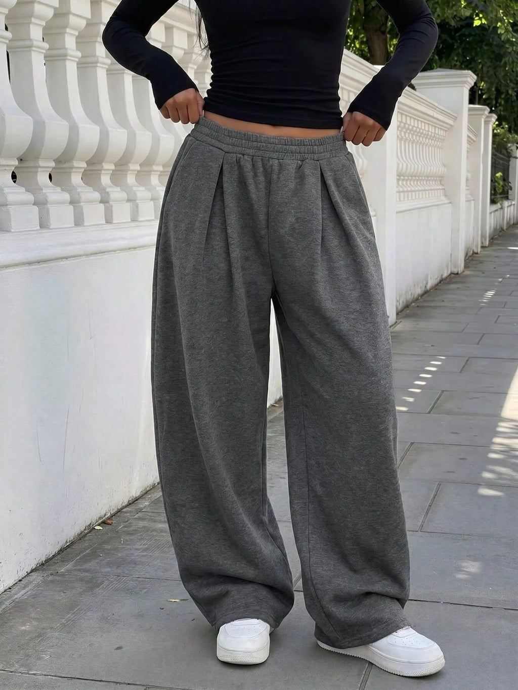 Elastic Waist Wide-leg Sweatpants (11)