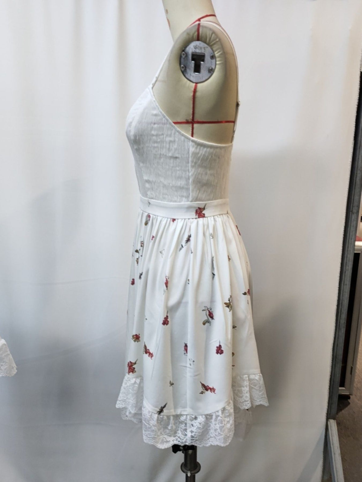 Floral Print Lace Trimmed Asymmetrical Hem Cami Dress (6)
