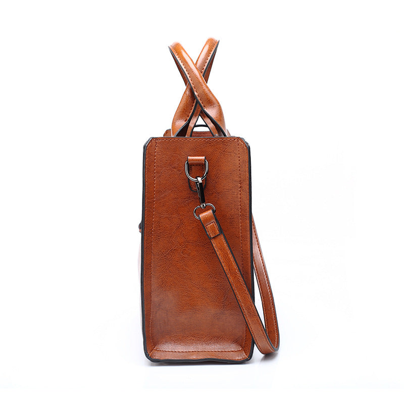 8 Retro Shoulder Tote photo 2