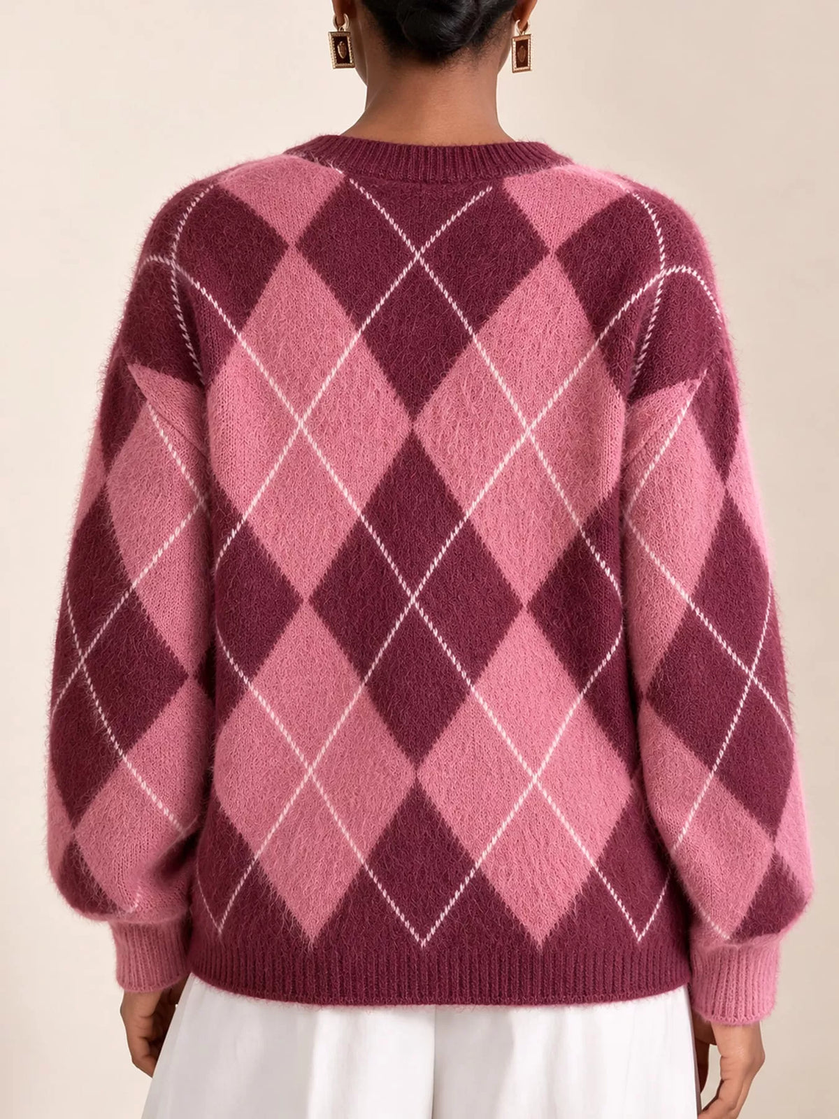 Argyle Pattern Fuzzy Knit Sweater (12)