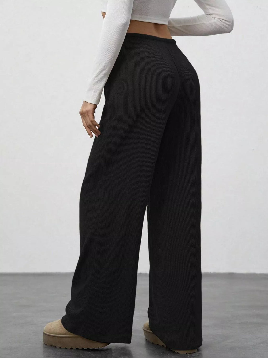 Relaxed Fit Drawstring Pants (25)