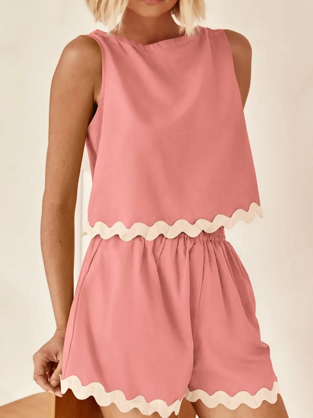 Contrast Trim Round Neck Top Shorts Set (12)