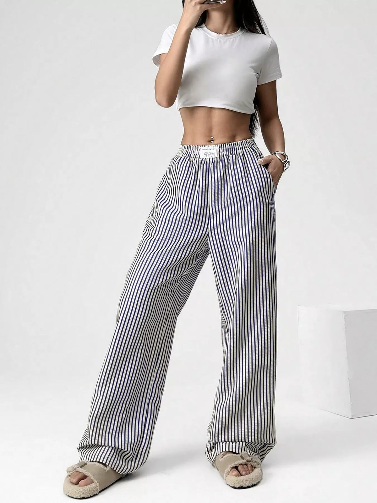 Striped High-waisted Wide Leg Pants (6)