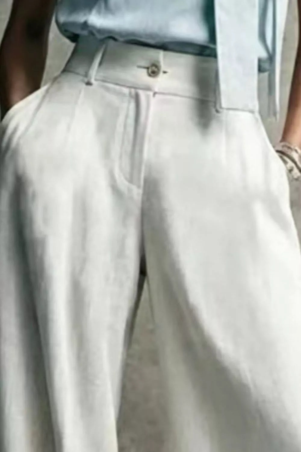 High-waisted Wide-leg Pants (2)