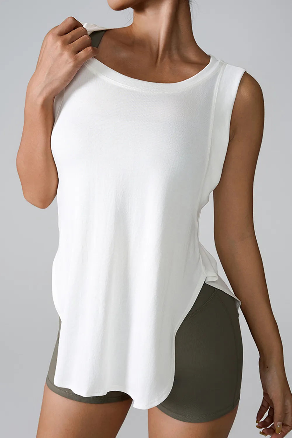 Slit Round Neck Active Tank (3)