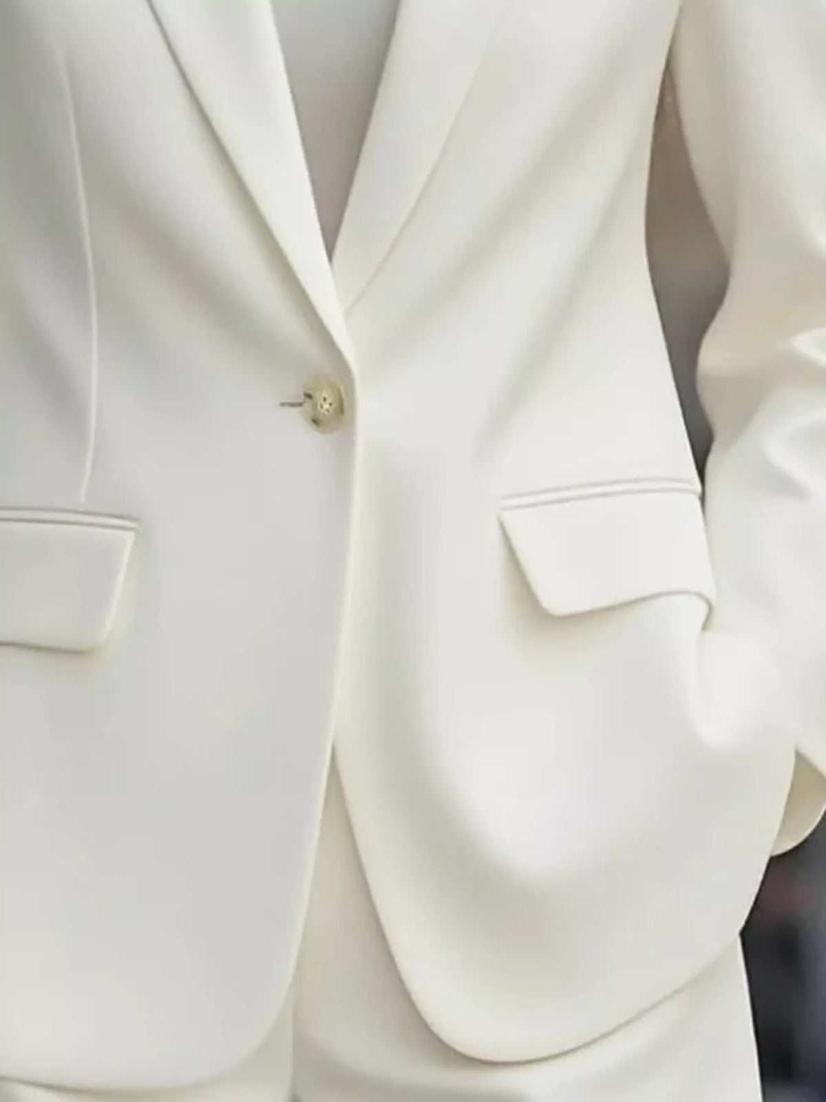 Lapel Collar One Button Blazer (6)