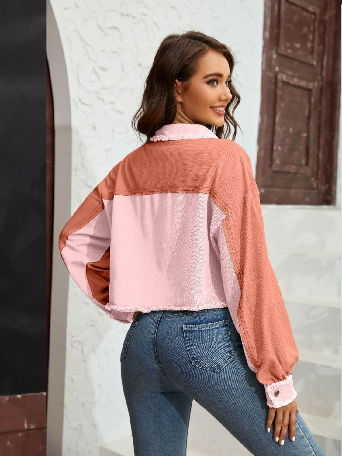 Block Crop Jacket Pockets (4)