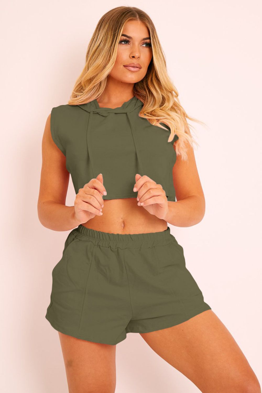 Hooded Crop Top Pocketed Shorts Set (10)