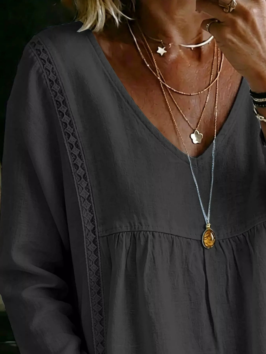 Full Size V-neck Lace Trimmed Long Sleeve Blouse Plus (7)