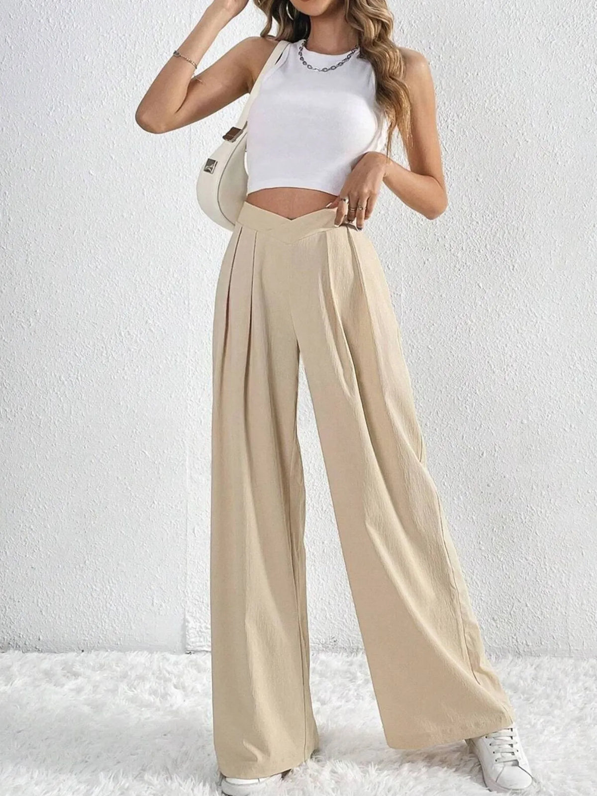 V-waisted Ruched Front Wide Leg Pants (9)