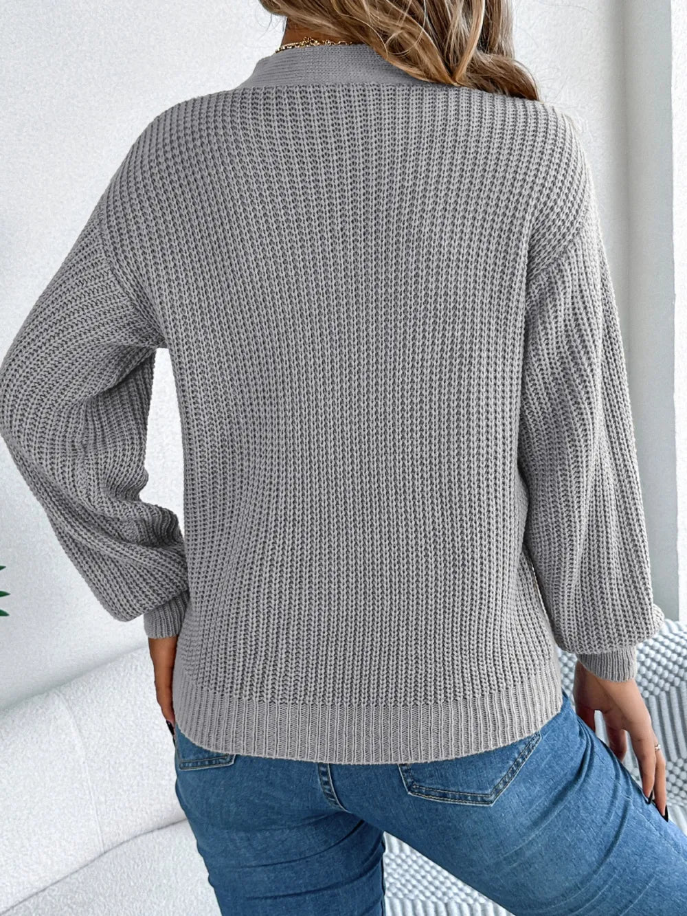 Cutout V-neck Long Sleeve Sweater (10)