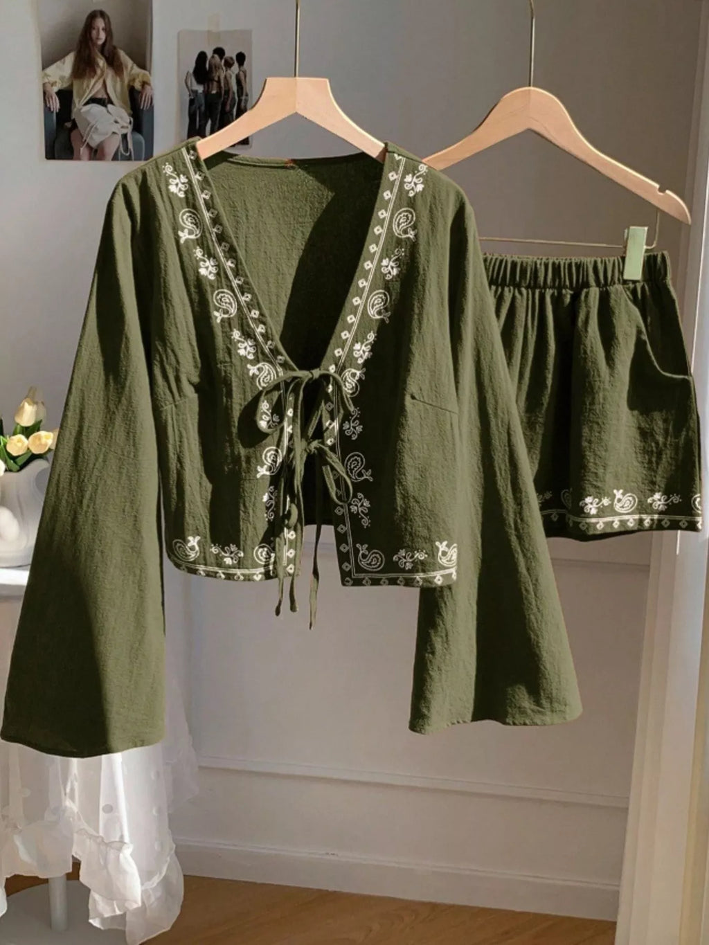 Embroidered Tie-front Top Shorts Set (2)