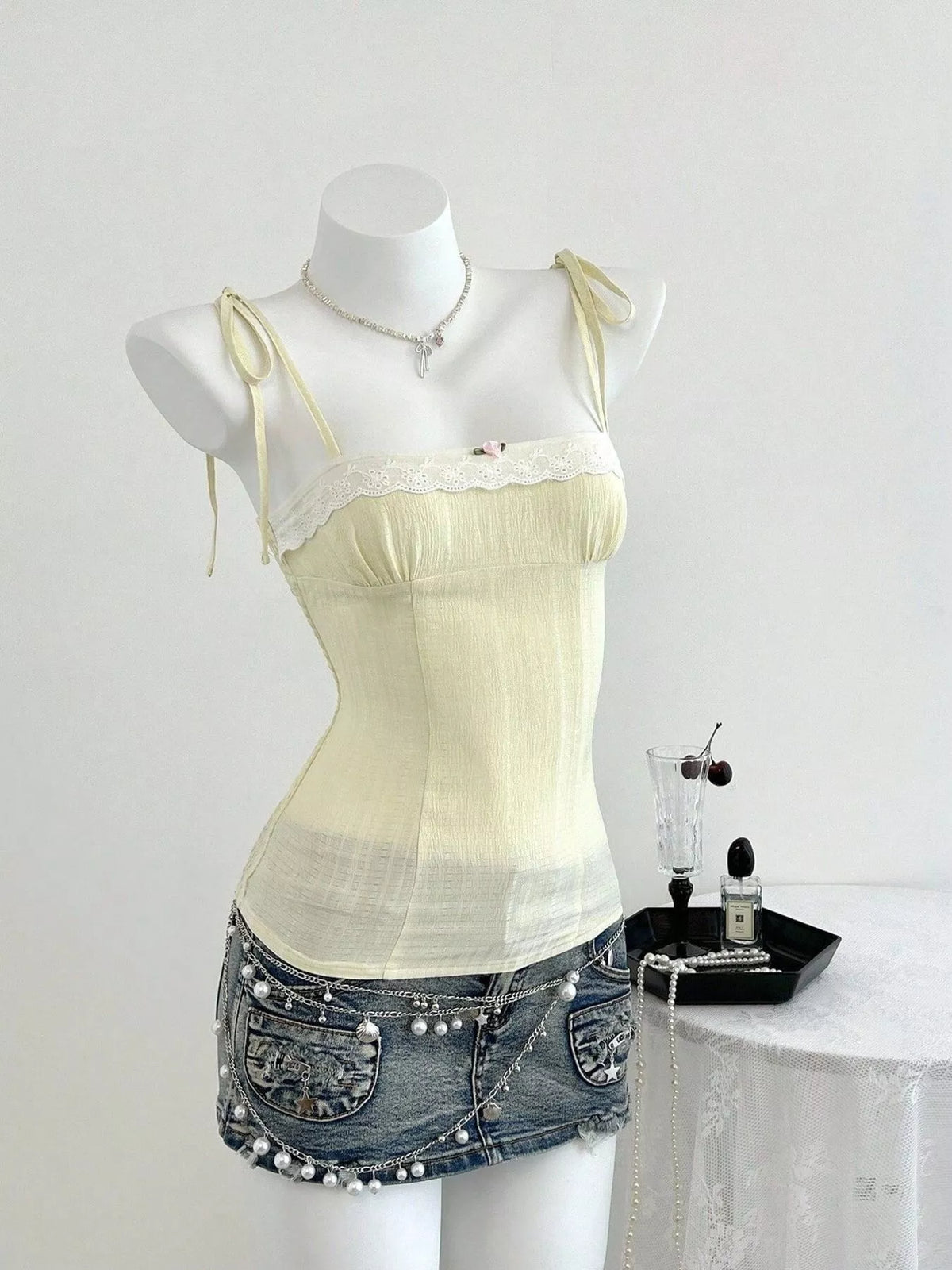 Lace-trimmed Tie Shoulder Cami (3)