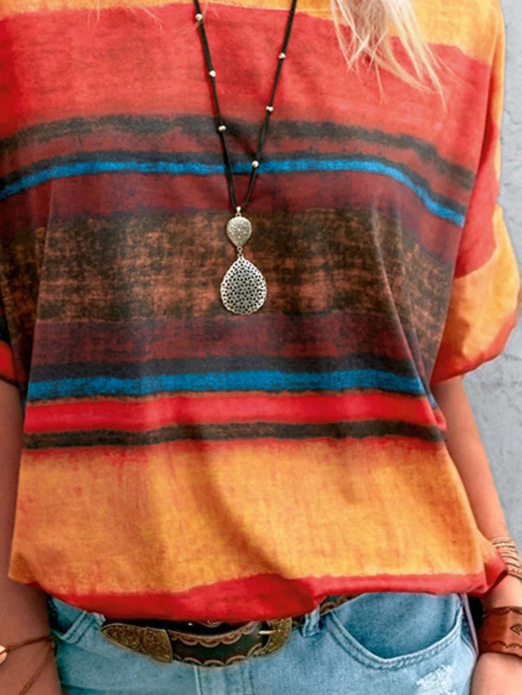 Contrast Round Neck Casual T-shirt (18)