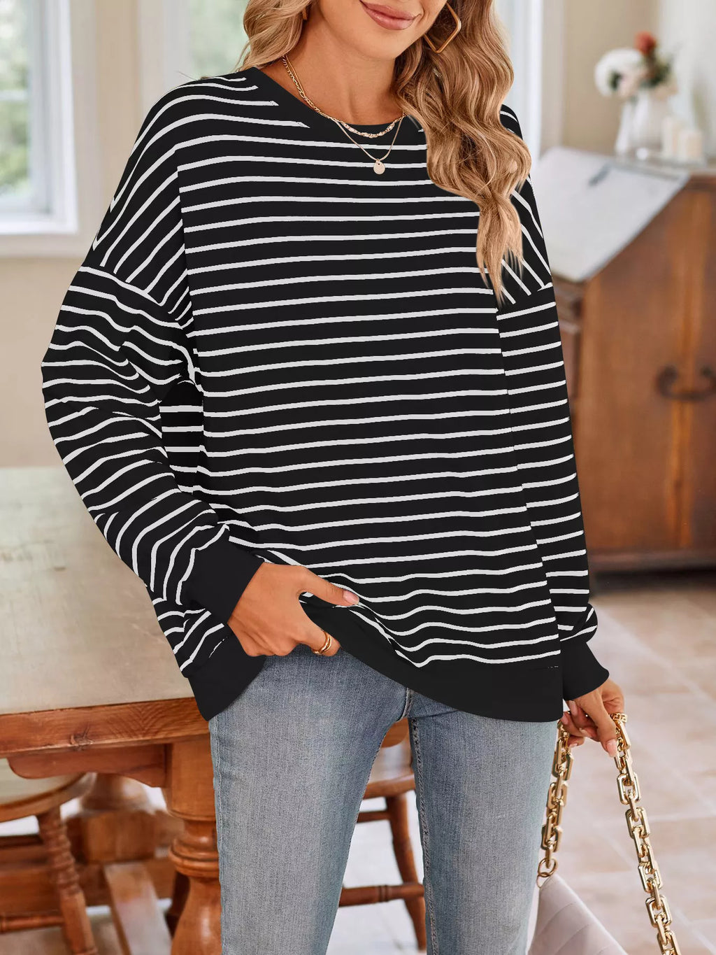 Oversized Striped Crewneck Sweatshirt (3)