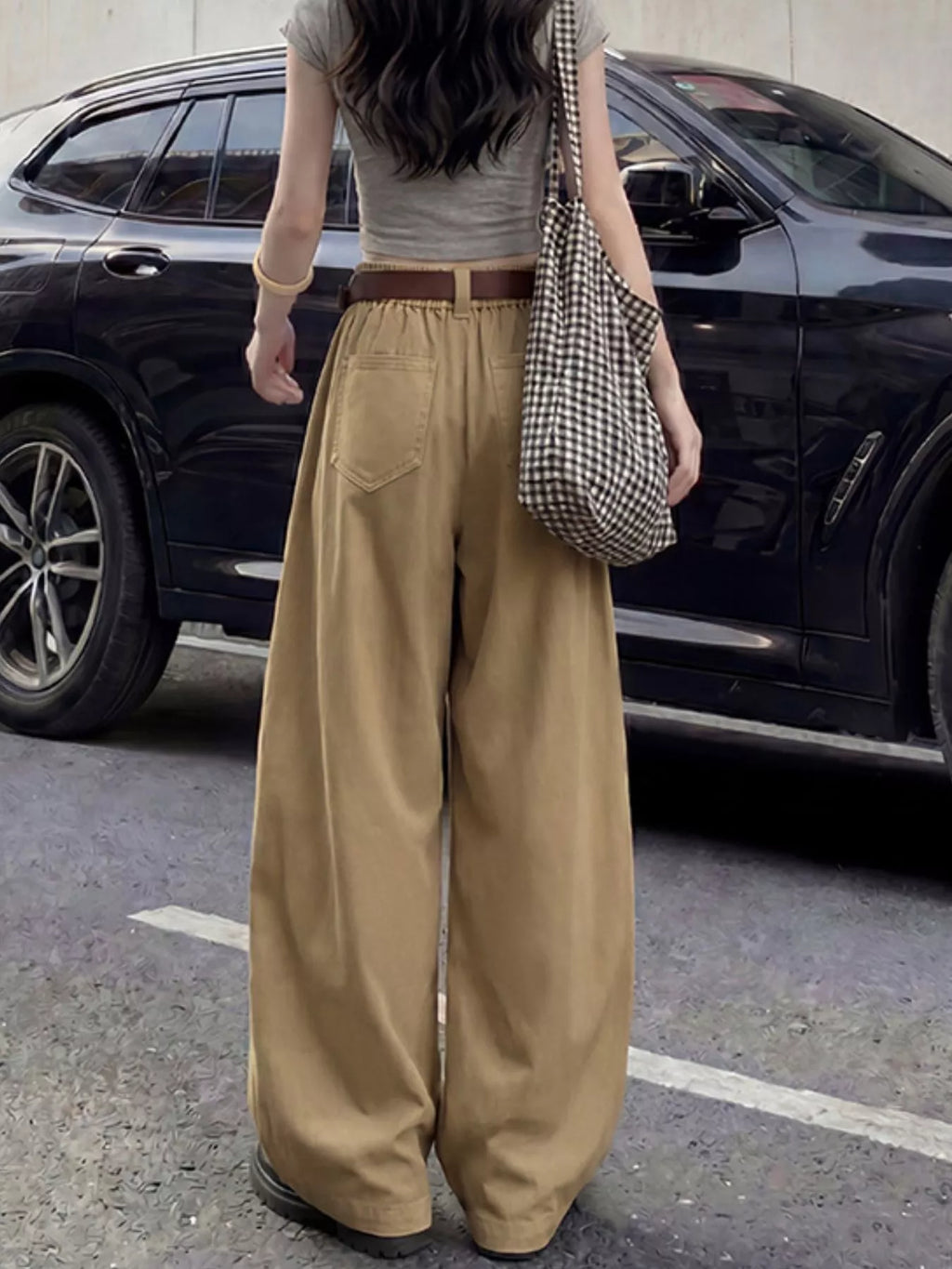 Wide-leg Cargo Pants (2)