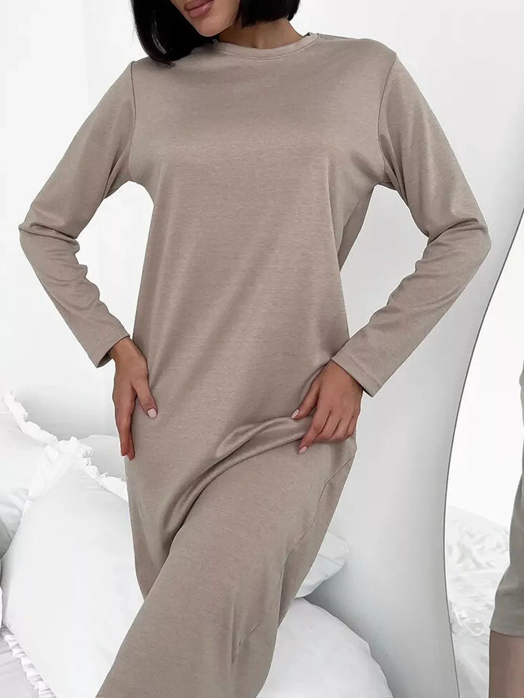 Round Neck Long-sleeve Midi Dress (10)