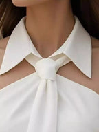 Halter Neck Sleeveless Top Tie-front Collar Detail (4)