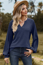 Eyelet Notched Raglan Sleeve T-shirt (14)
