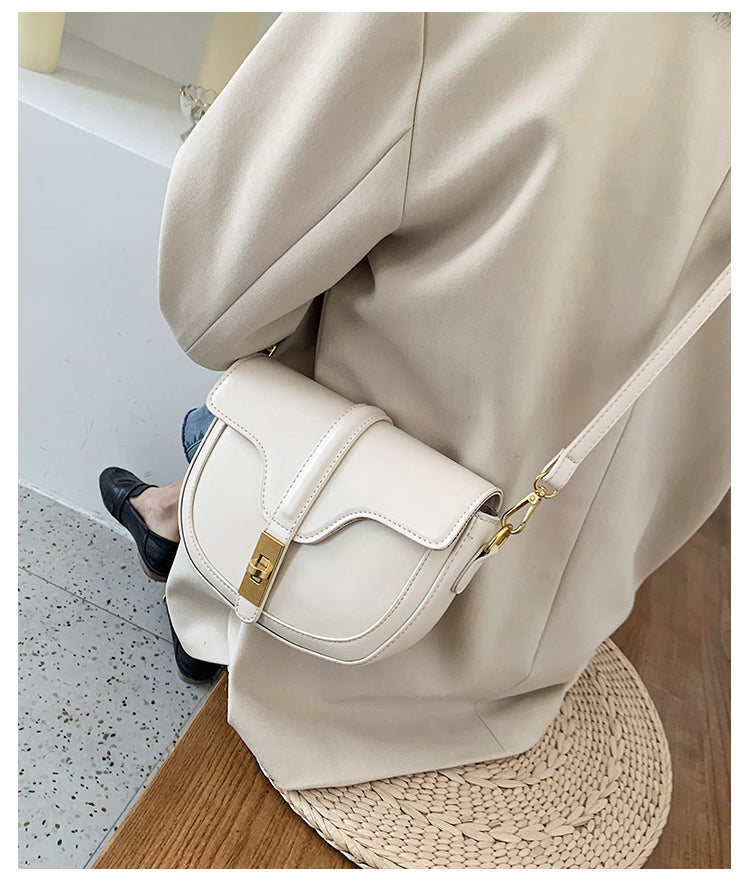 Retro Shoulder Bag photo 6