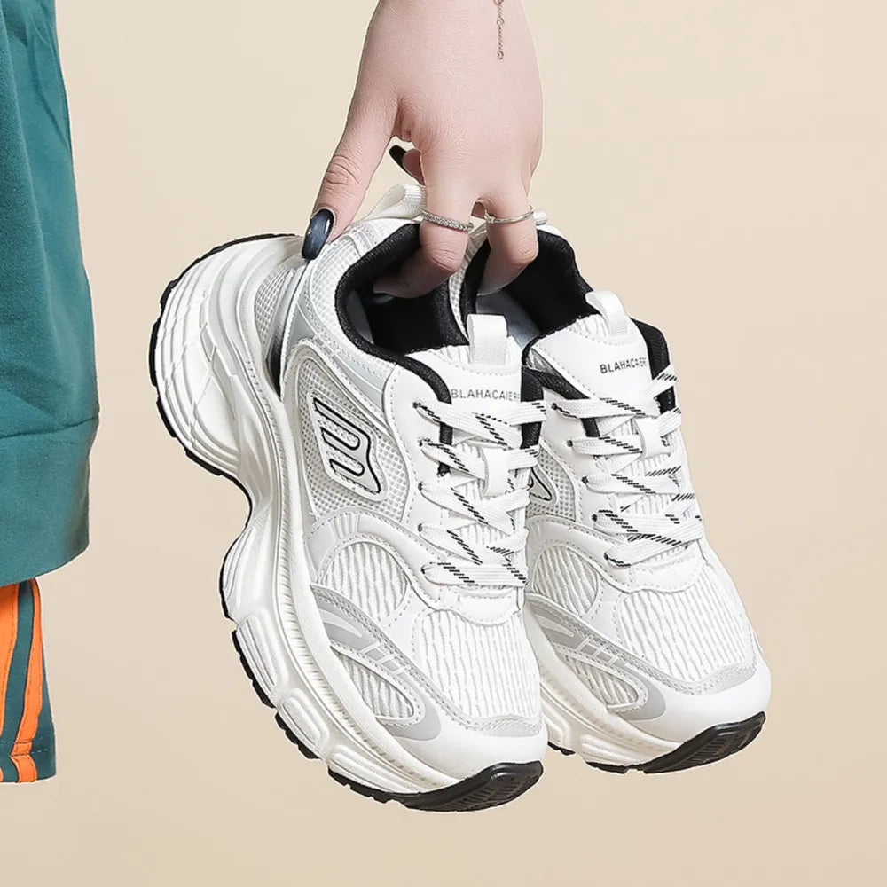 Letter Lace-up Round Toe Athletic Shoes (4)