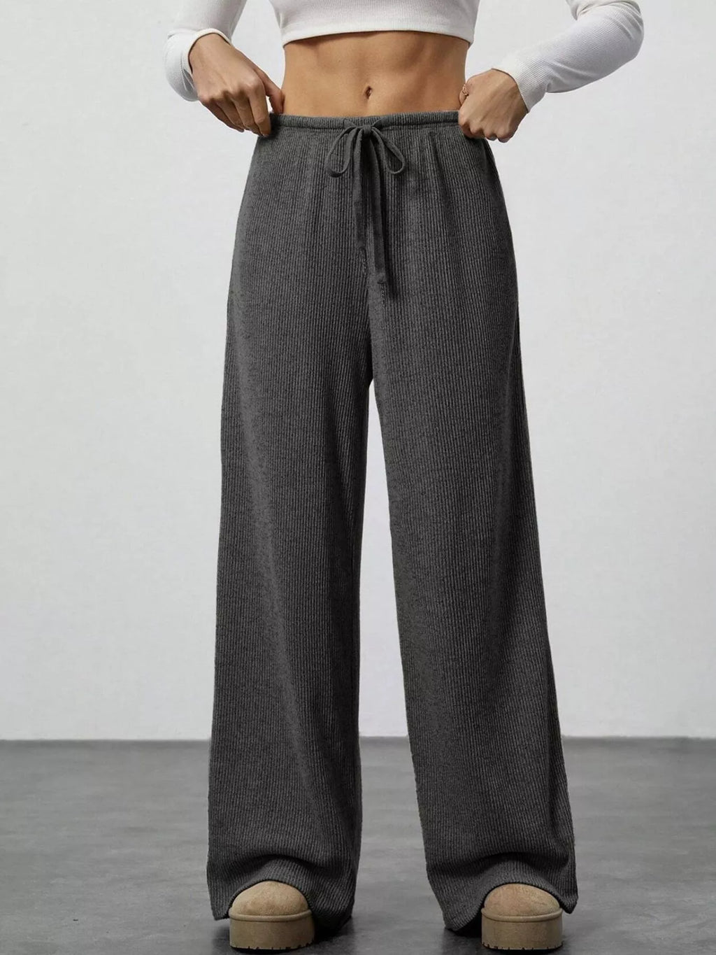 Relaxed Fit Drawstring Pants (12)