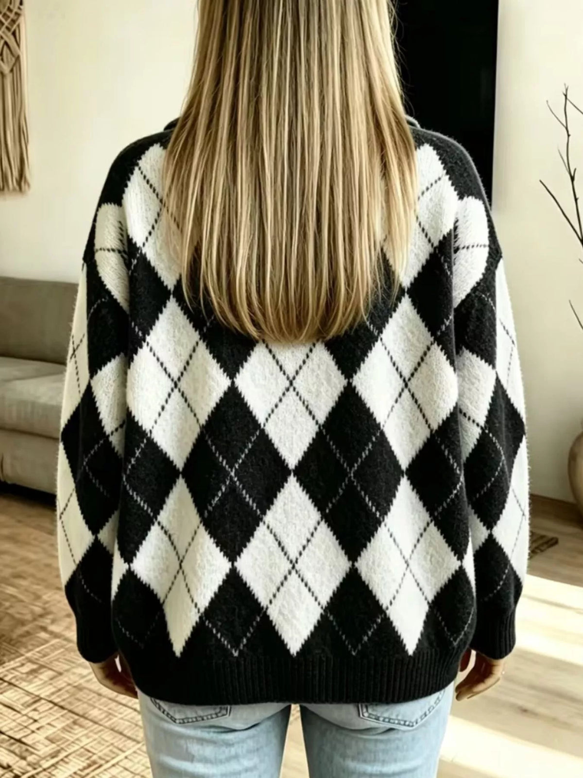 Argyle Pattern Collared Pullover Sweater (2)
