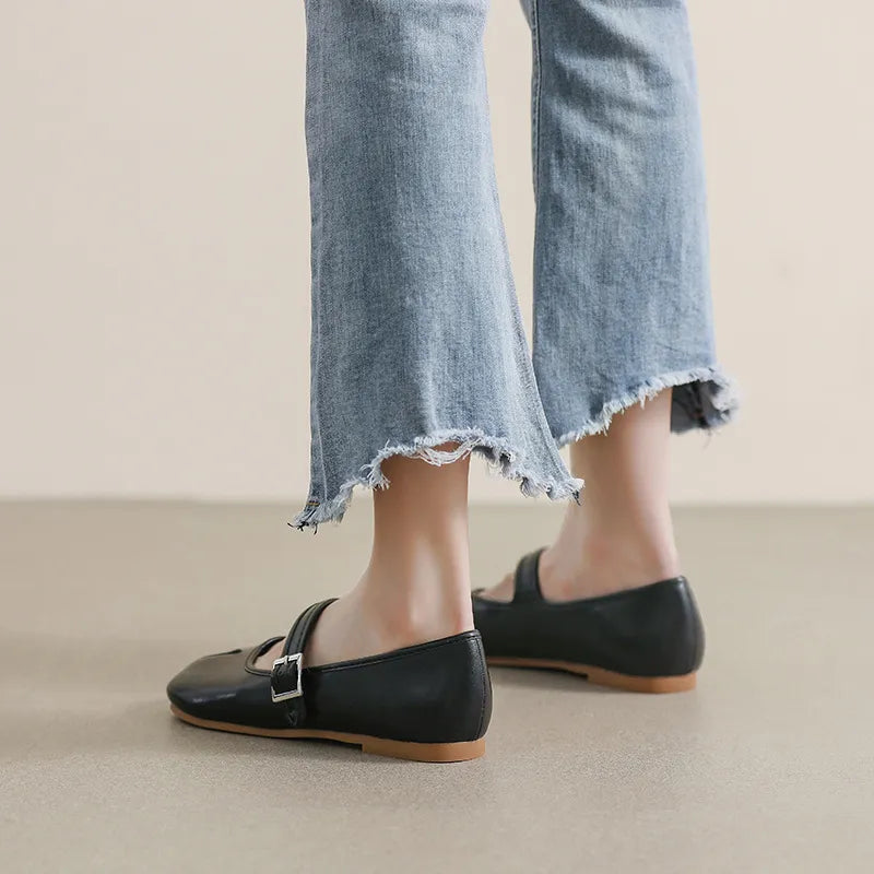 Split-toe Flat Slip-ons (4)