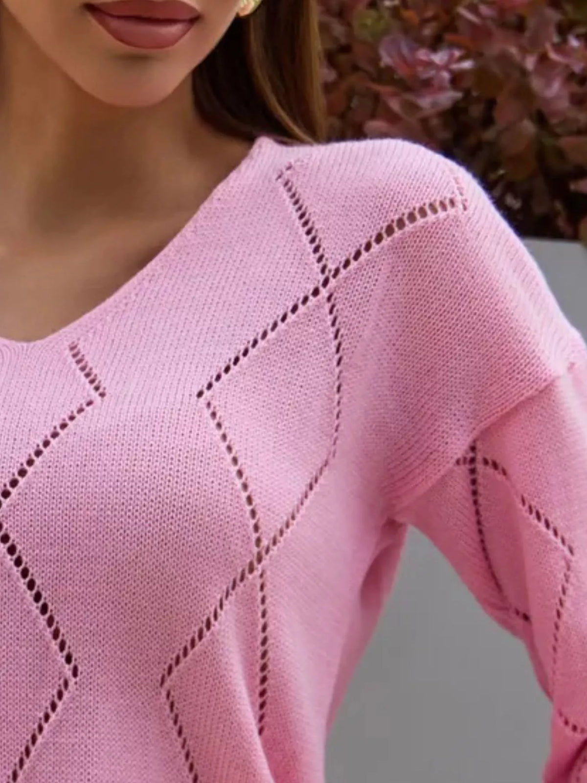 Openwork V-neck Sweater (20)