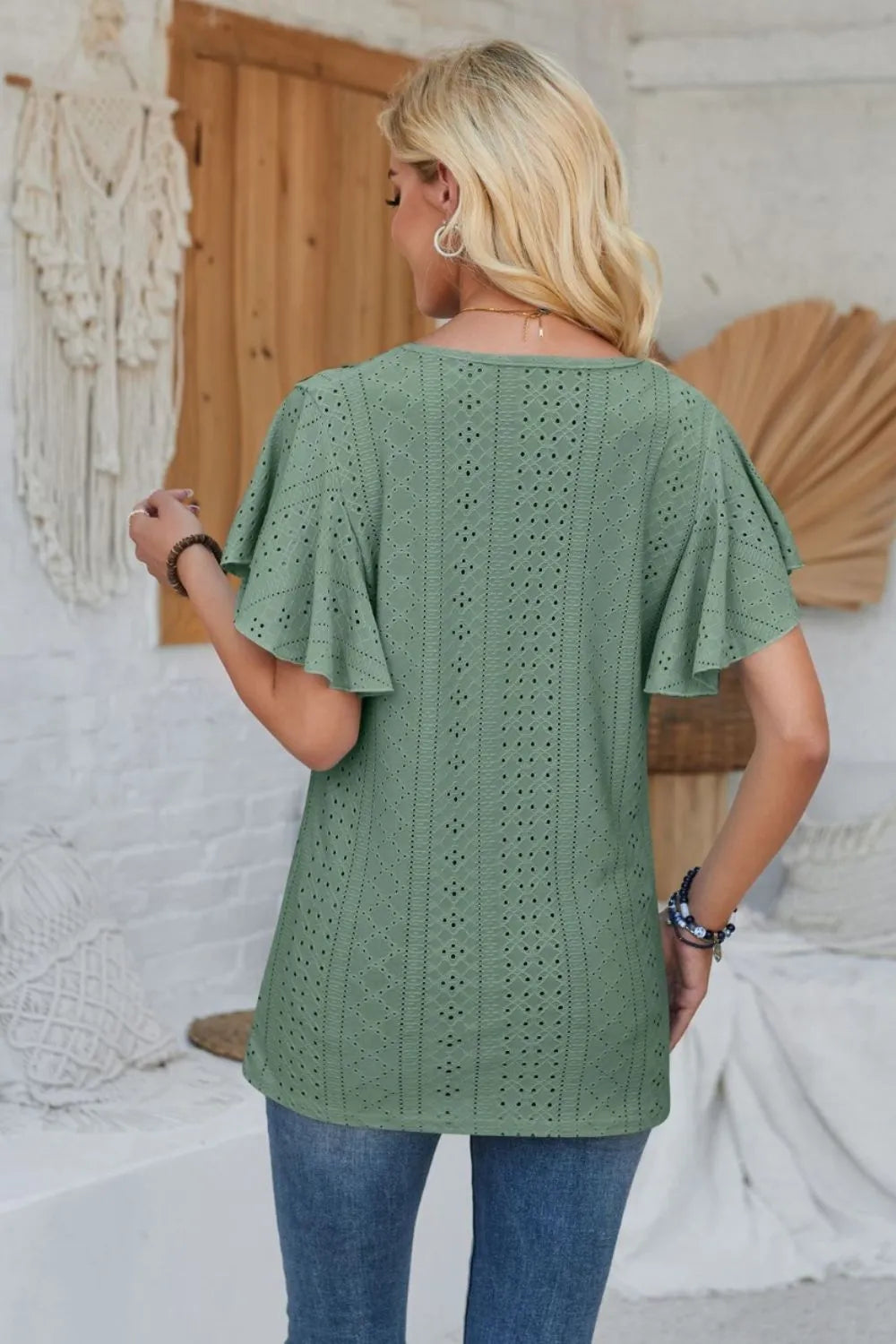 Eyelet Applique V-neck Cap Sleeve T-shirt (24)